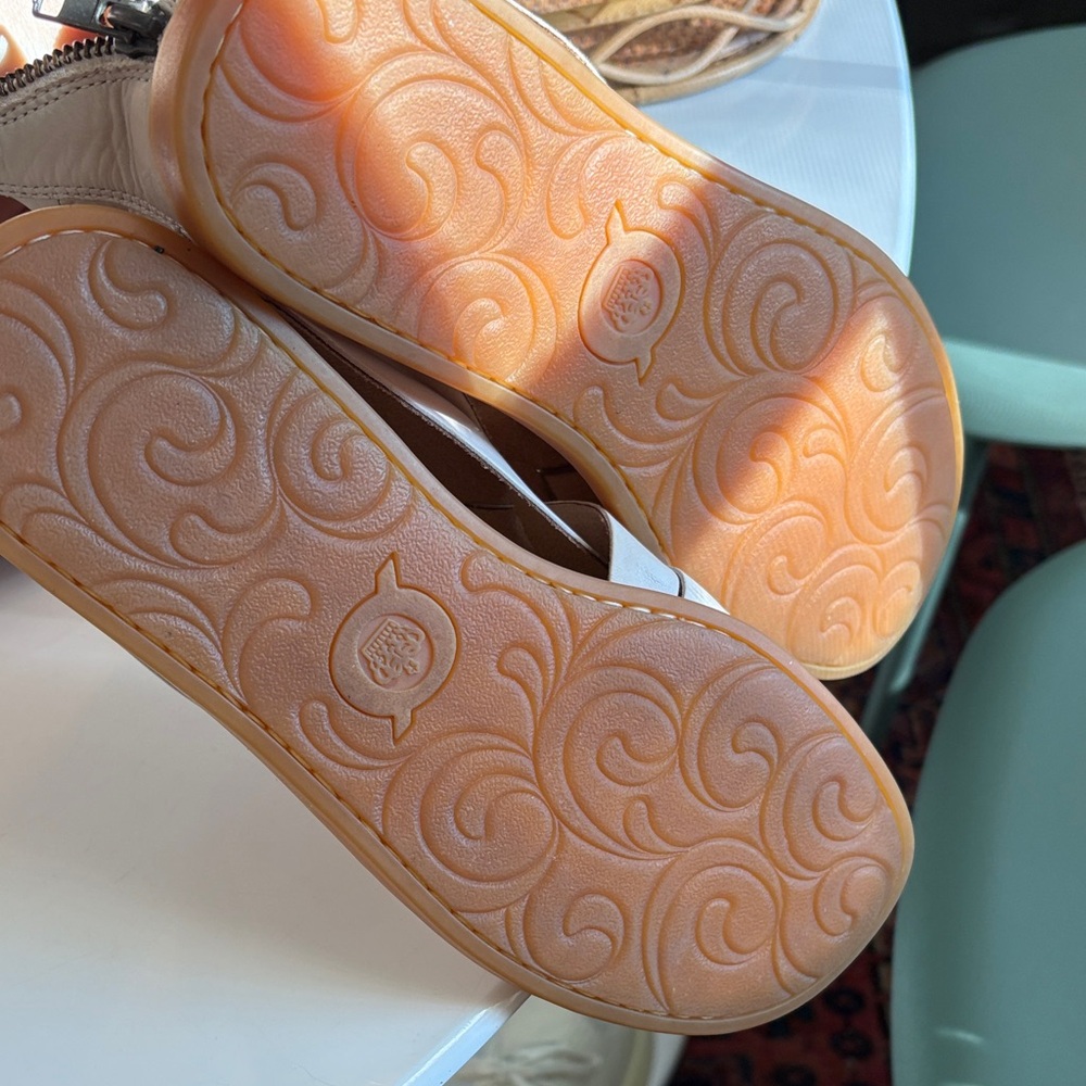 Born Iwa woven leather sandal - Picture 8 of 8